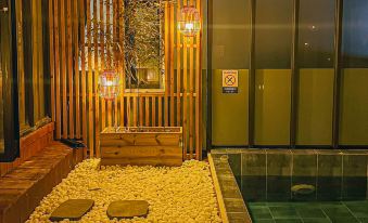 Carrot Ryokan Poolvilla