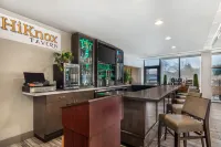Holiday Inn KNOXVILLE N - MERCHANT DRIVE by IHG - Barer