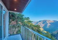 Hill Breeze Resort by VOYE HOMES - Bed and Breakfasts