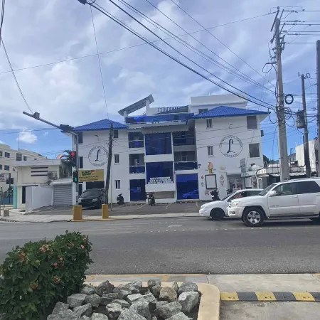 Studio Au centre-ville à 2 minutes de la plage 105