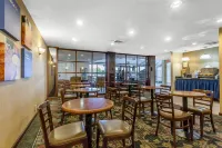 Comfort Inn Cleveland Airport - Afhentnings-/afleveringstjenester