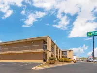 Quality Inn Columbus, MS Hotels in Columbus