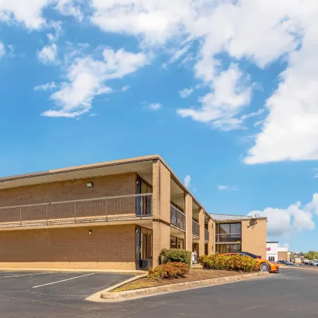 Quality Inn Columbus, MS