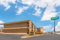 Quality Inn Columbus, MS