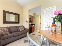 The Shores Lake Views Condo Unit 5693 Hotels in Acme Township
