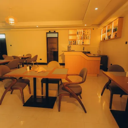 Port Harbor Hotel