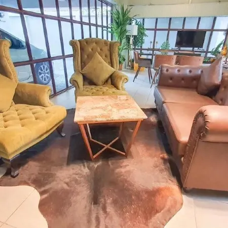 RoomQuest Ratchada AI Hotel Opsian Technologies Отели рядом с достопримечательностью «Станция MRT Ратчадапхисек»