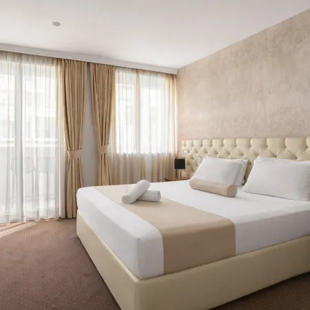 Alexandar Square Boutique Hotel