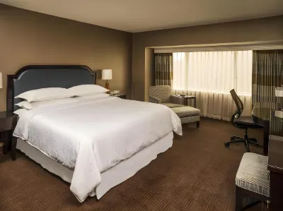 The Plaza Hotel Columbus at Capitol Square Hotel dekat Teater Ohio