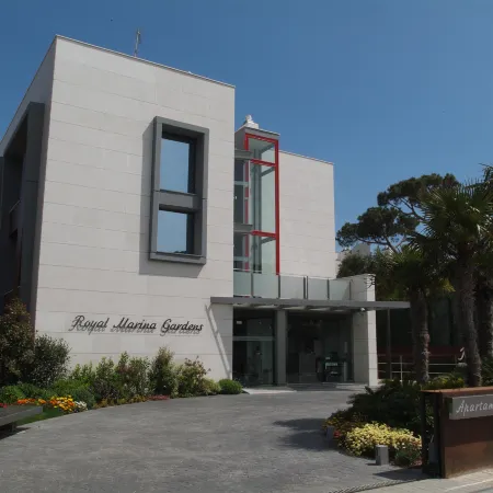 Apartamentos Royal Marina Gardens