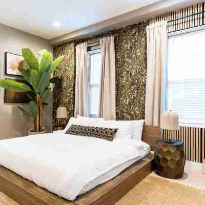 StayAtlas Retreat w/ Pool, Gym, Sauna, Games, BBQ Rooms