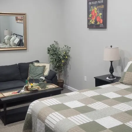 Tin Brook Bed & Breakfast