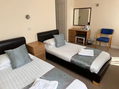 The Old Bank House Hotel - 2-Star