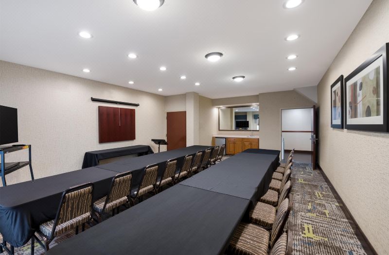 Hampton Inn Marshall photo 5