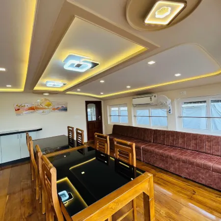 Beach Paradise Day Cruise Houseboat