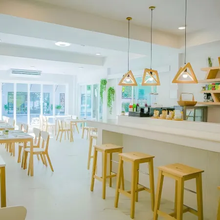 Triple Z Hotel Отели рядом с достопримечательностью «Элефант-виллидж (Деревня слонов)»