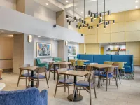 Hampton Inn & Suites Cincinnati/Uptown-University Area Hotels in Cincinnati