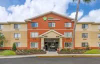 Extended Stay America Suites - Melbourne - Airport - parking