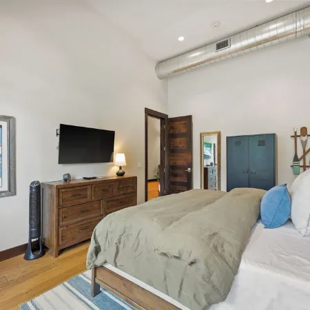 Luxe, Large, Stylish Glacier National Park Condo! Best Location in Town! Отели в г. Уайтфиш