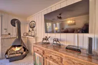 < 1 Mi to Beech Mtn Ski! Condo w/ Hot Tub Access - 3 estrellas