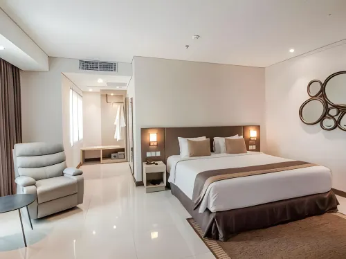 Solo Paragon Hotel & Residence - Apartments