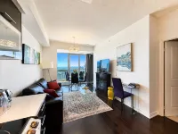 Magnificent City Views Downtown Toronto 2 Bedroom Suite Near Eaton Center U of T - 레지던스