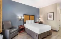 Motel 6 Suites Chicago Lisle IL - 2-Star