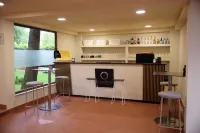 Rifugio DiVino Dormire in Una Botte - Wine Barrel Stay Near Rome - Quầy bar