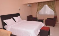 The Urban Oasis Hotel - gimnasio