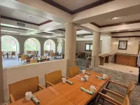 DoubleTree by Hilton Tucson- Reid Park Hotels near Centennial Hall