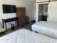 Red Farm Inn - Room 11 - Хоумстей