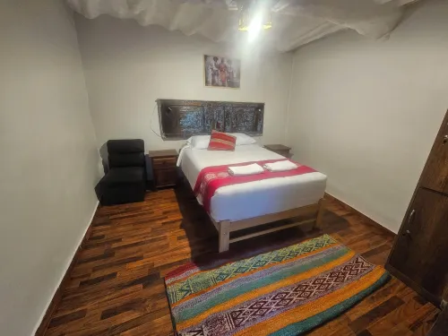 MUD HOUSE HOSTEL - Barer