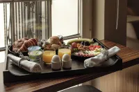 1926 la Galerie Boutique Art Suites - breakfast