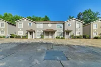 Near MSU & Historic Cotton District! Condo w/ Pool - 2-Star