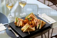 THB Felip - Adults Only - breakfast