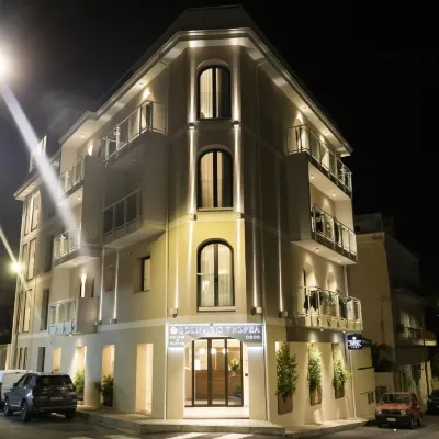Solmaris Tropea Rooms & Suites Hotels near Tropea Beach