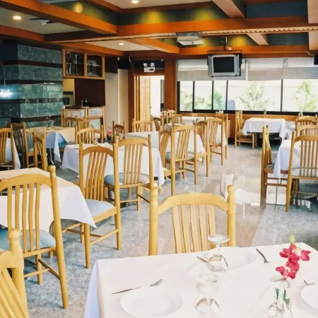 Raya Grand Hotel