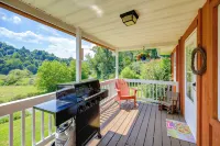 Cozy Cabin Retreat: Peaceful Mountain Views - 2-Star