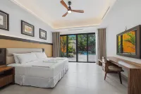 Luxury Villa w/ Pier and Beach, Resort Amenities - Villaer