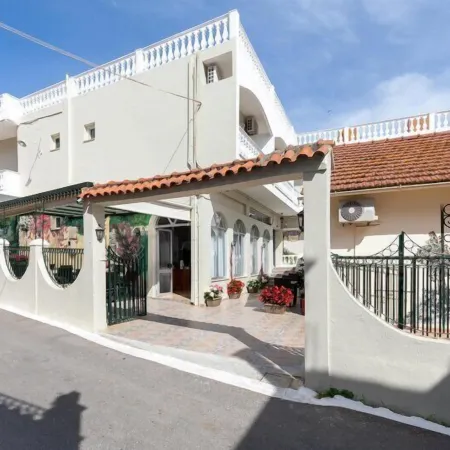 Bella Vista Beach Hotel