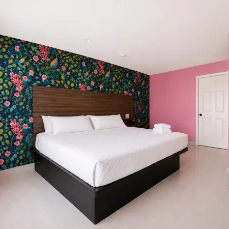 The Blu - Room 06