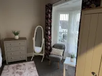 2 Bed Flat - Sleeps 4 Antrim Town Centre - Homestays