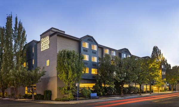 Silver Cloud Hotel - Portland