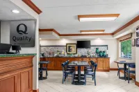 Quality Inn & Suites Gibsonia - Pittsburgh North - Jacuzzi