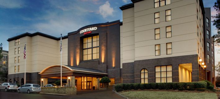 Courtyard Atlanta Decatur Downtown/Emory Ξενοδοχεία στην πόλη DeKalb County