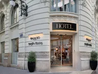 Palacio Santa Clara, Autograph Collection Hotels near The Fallas