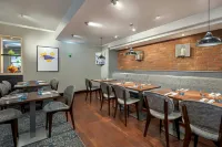 Delta Hotels by Marriott Northampton - Aamiainen