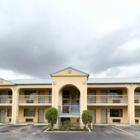 Deerfield Inn by Capital O Blytheville AR I55
