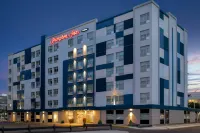 Hampton Inn by Hilton Winnipeg Downtown - 2 Sao