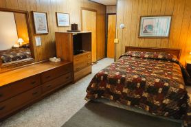 Love Hotels Voyageur by OYO at International Falls MN
